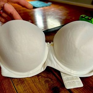 Bra strapless